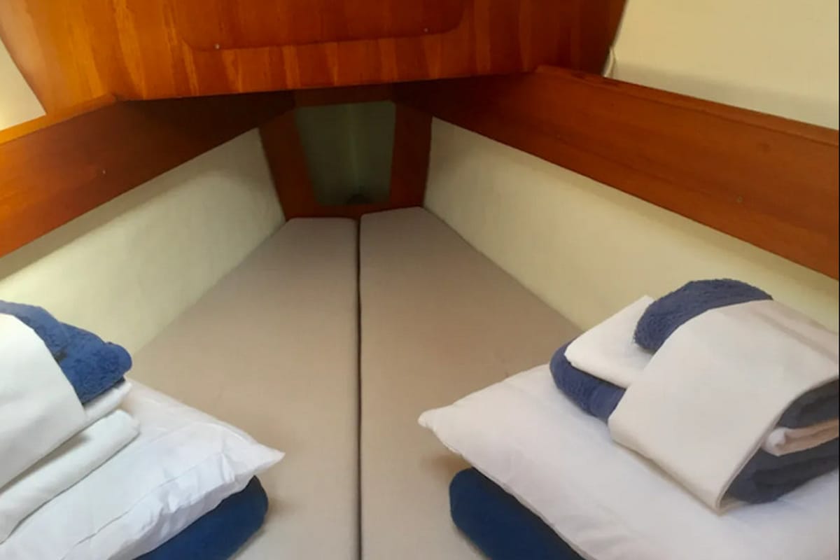 Cabin on Iason, a Jeanneau Sun Odyssey 32 sailboat at Kontokali, Greece