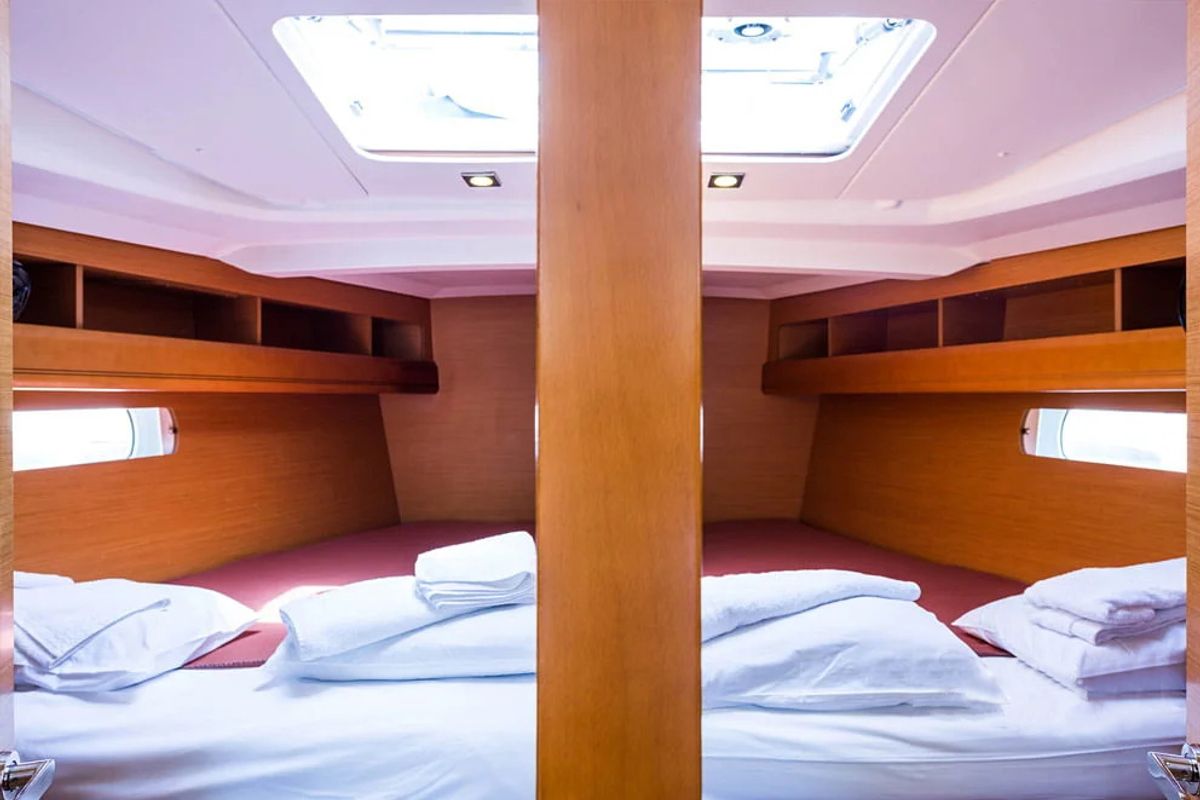 Cabin on Kos 469.1, a Jeanneau Sun Odyssey 469 sailboat at Municipal Unit of Lefkada, Greece