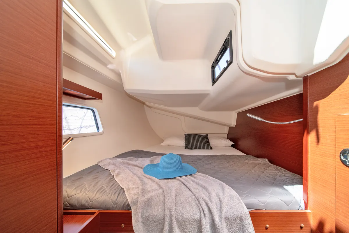 Cabin on Azur, a Hanse Yachts Hanse 418 sailboat at Lavreotiki Municipal Unit, Greece
