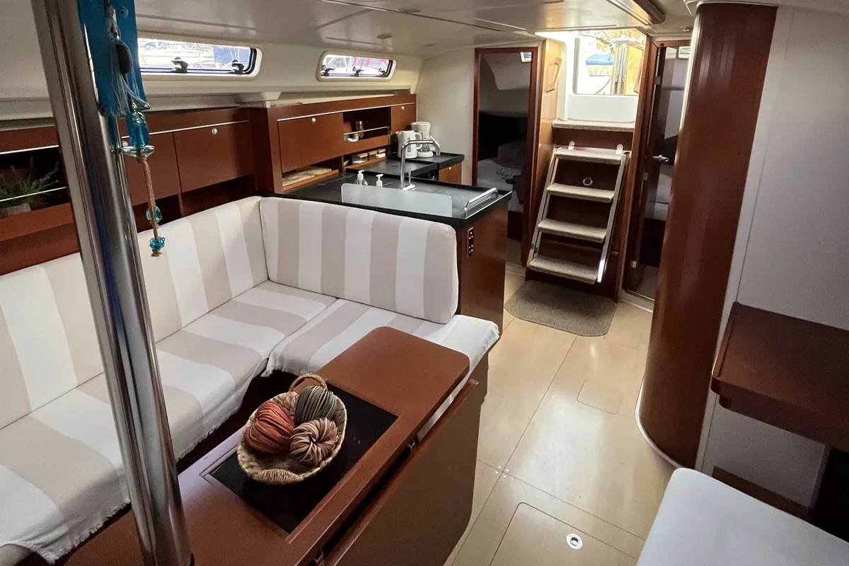 Salon of Alkyoni, a Hanse Yachts Hanse 385 sailboat at Sami Municipal Unit, Greece