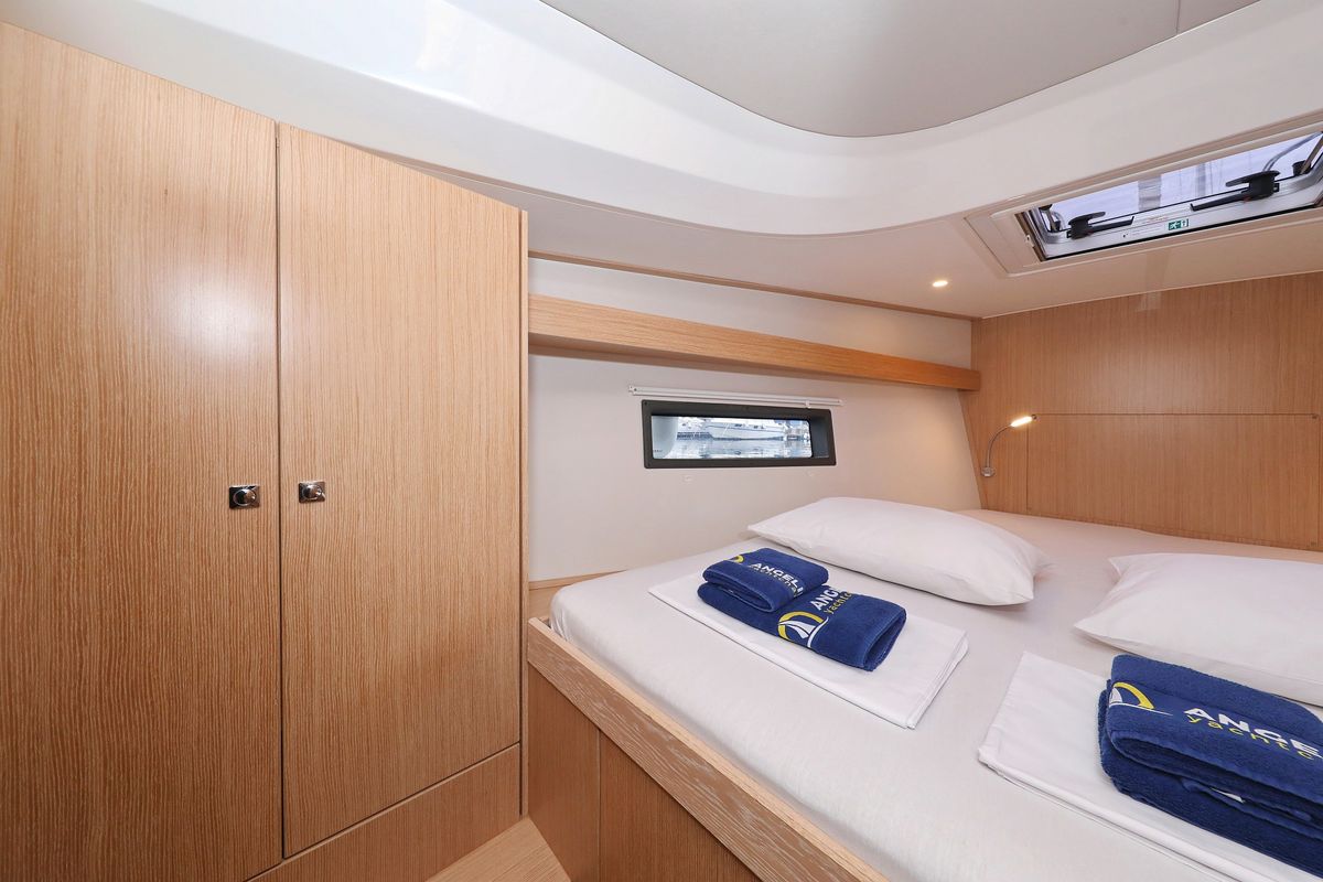 Cabin on Maupiti, a Bavaria C42 sailboat at Grad Biograd na Moru, Croatia