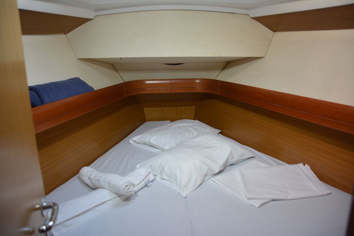 Cabin on Billis, a Jeanneau Sun Odyssey 36i sailboat at Municipal Unit of Lefkada, Greece