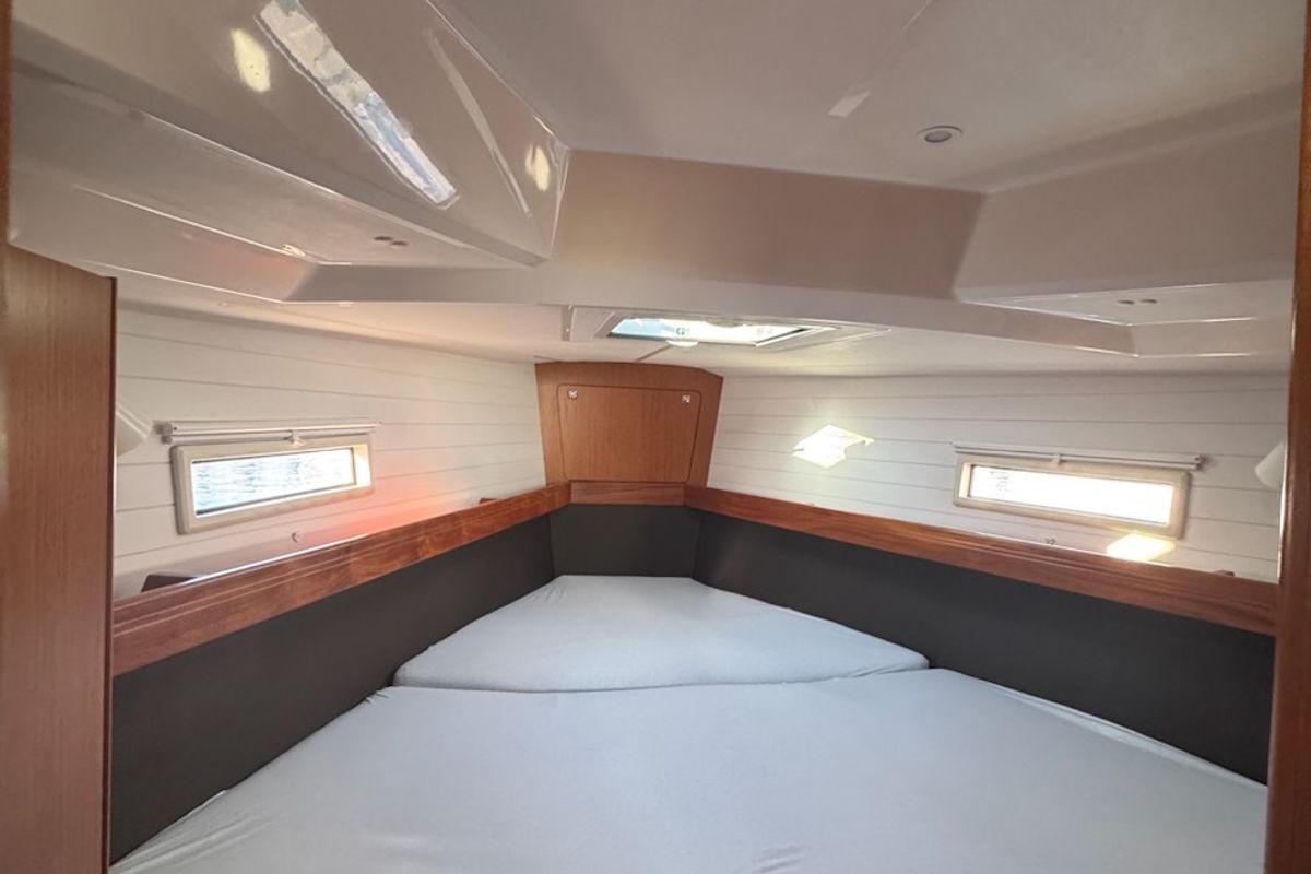 Cabin on Maestral, a Bavaria Cruiser 41 sailboat at Općina Rogoznica, Croatia