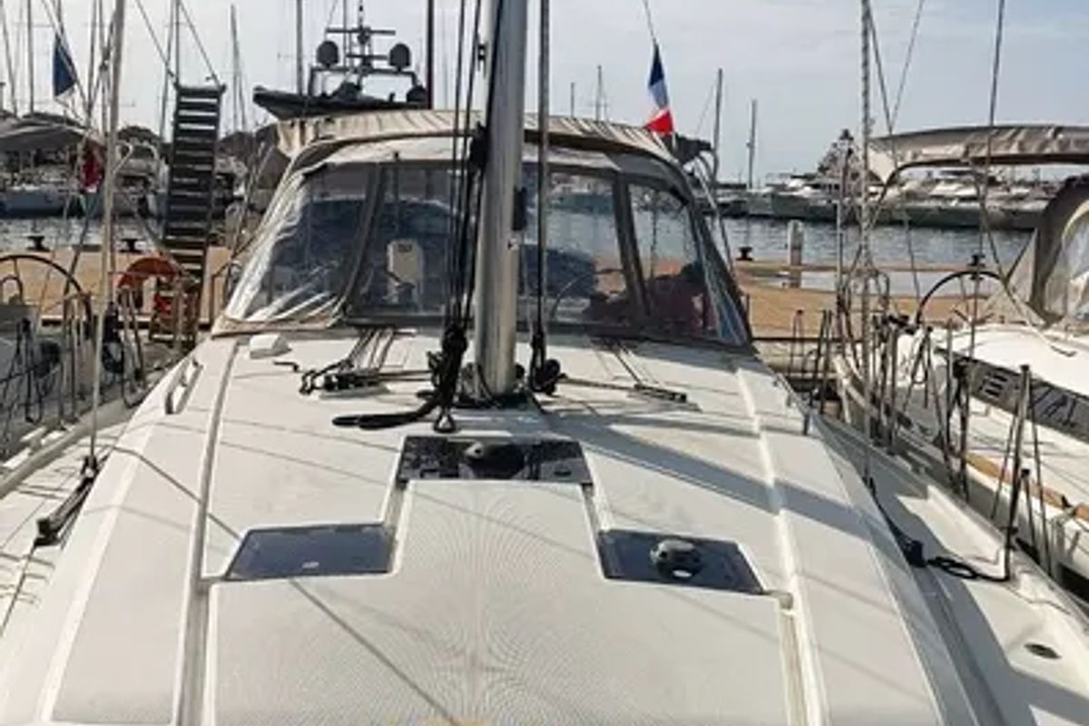 Deck of Illusion, a Beneteau Oceanis 41.1 sailboat at Kontokali, Greece