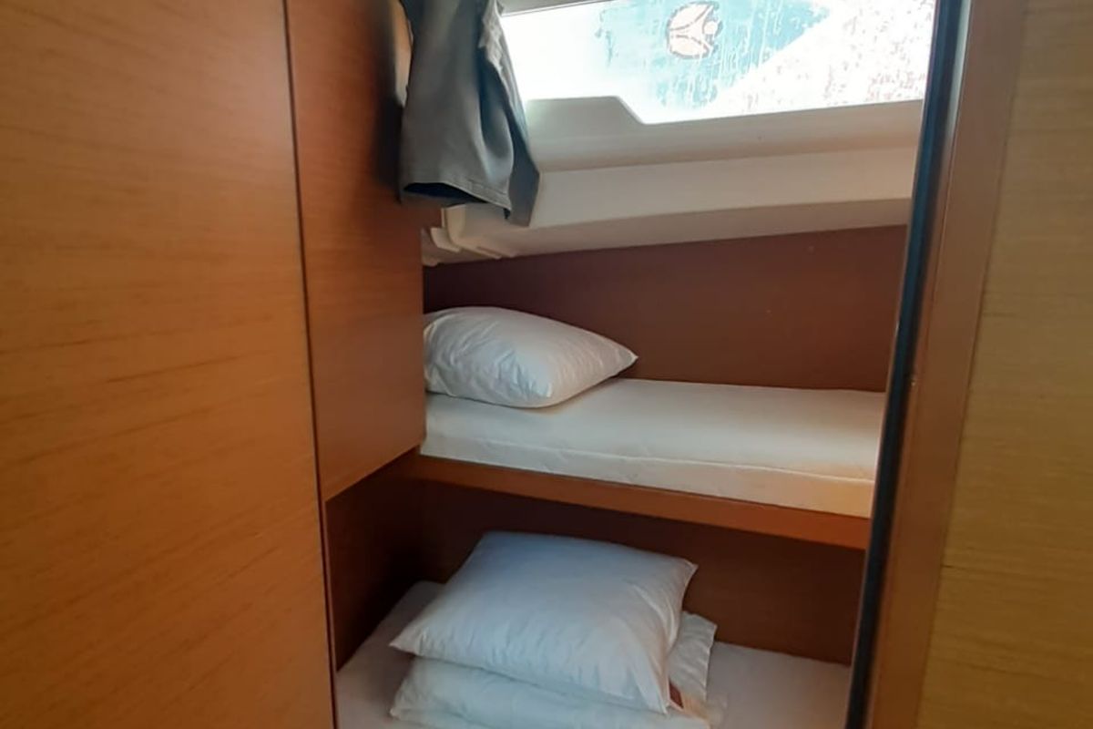 Cabin on White Pearl, a Jeanneau Sun Odyssey 490 sailboat at Kontokali, Greece