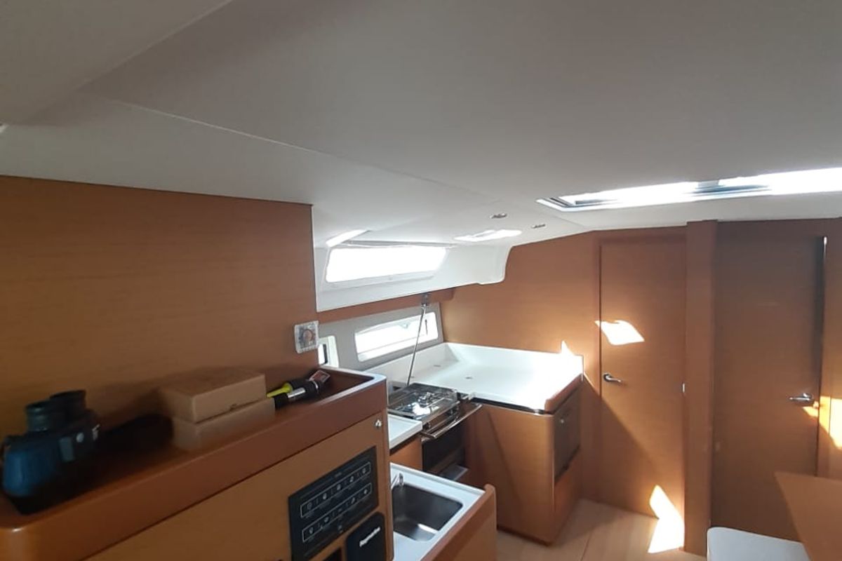 Galley of White Pearl, a Jeanneau Sun Odyssey 490 sailboat at Kontokali, Greece