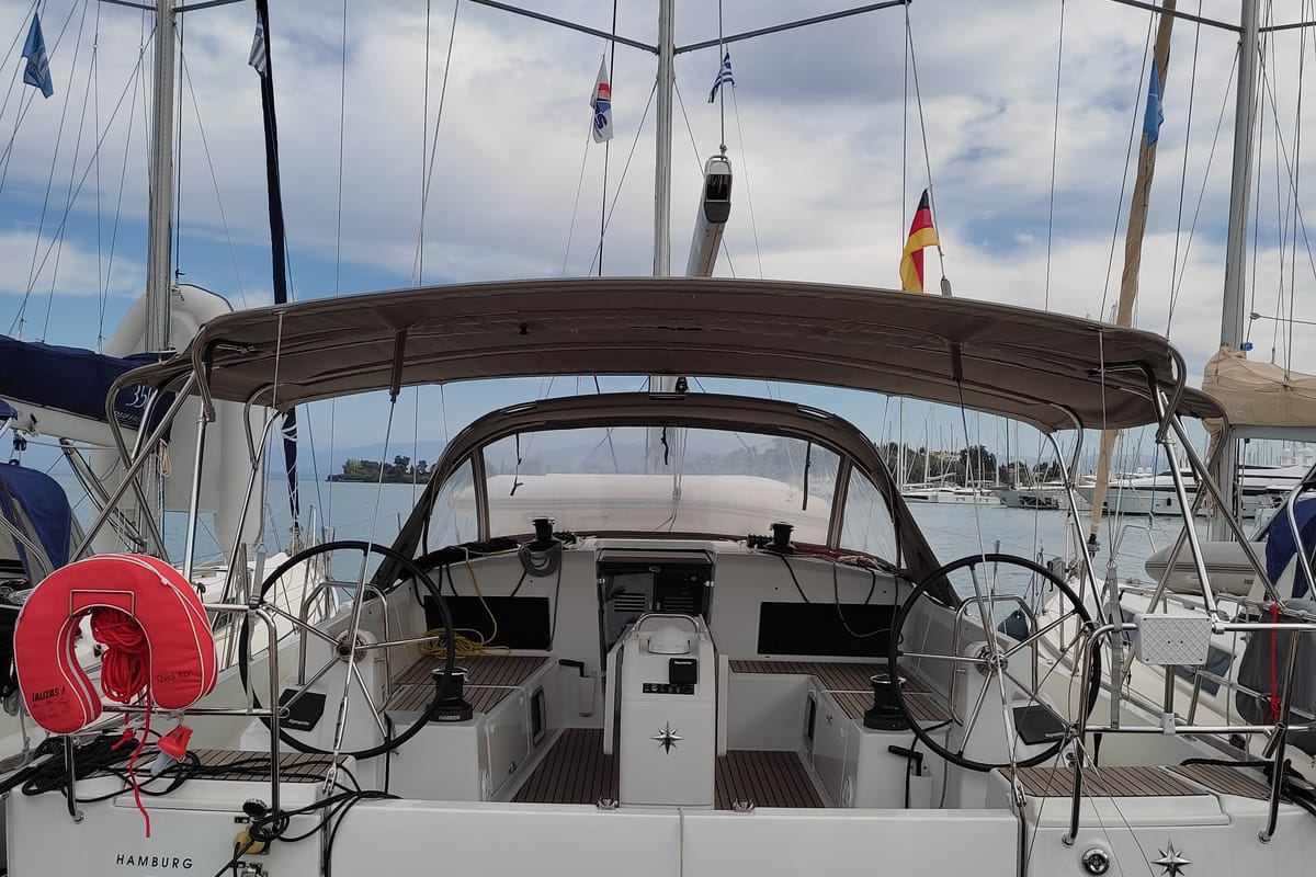 Deck of White Pearl, a Jeanneau Sun Odyssey 490 sailboat at Kontokali, Greece