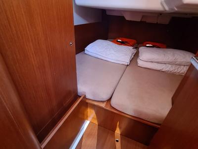 Cabin on LAMPUGA, a Beneteau Oceanis 35.1 sailboat at Split, Croatia