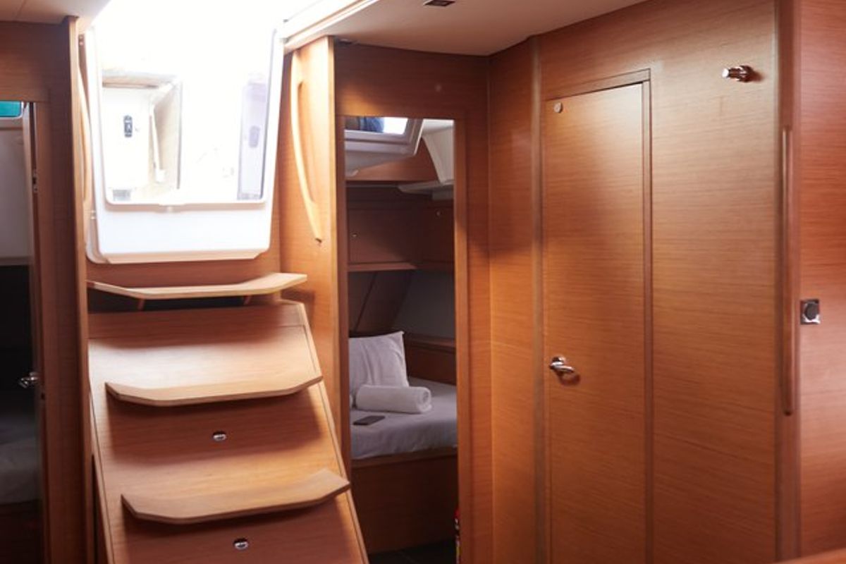 Cabin on Kaito, a Dufour 470 sailboat at Dénia, Spain