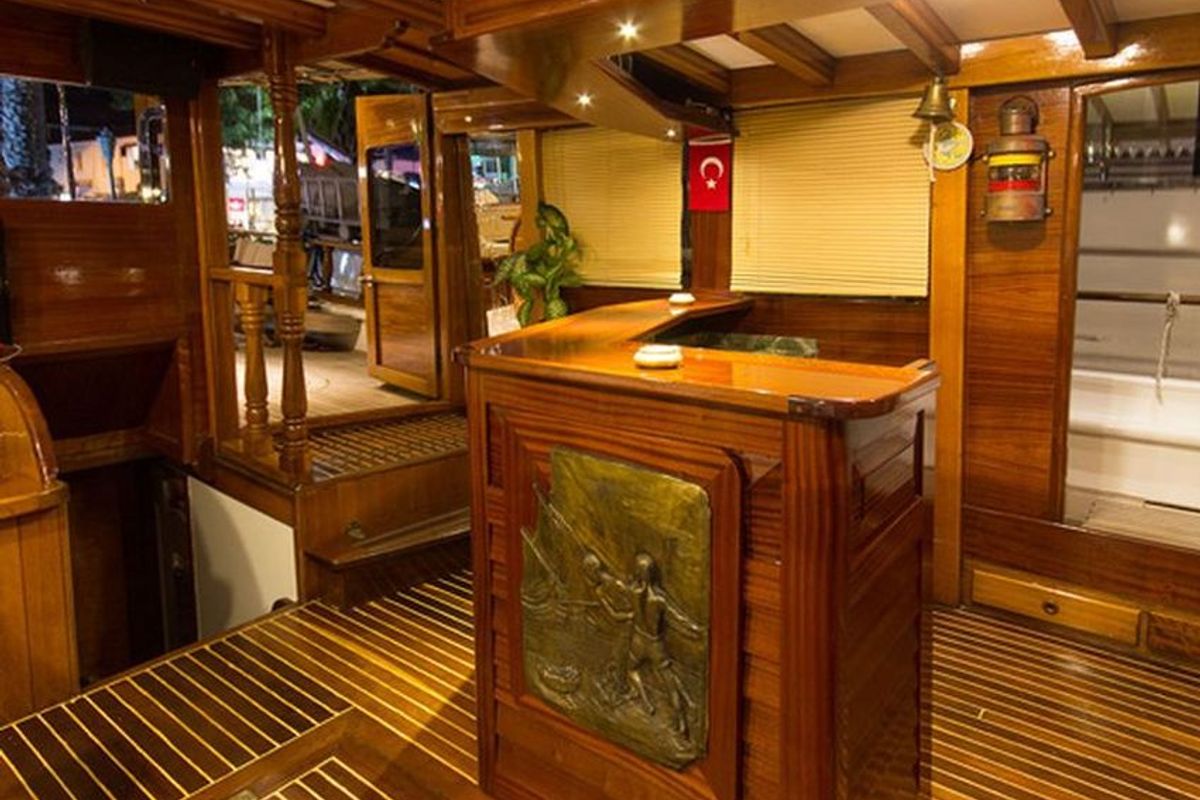 Salon of Bibi Aysegul, a Custom Made Bibi Aysegul yacht at Bodrum, Turkey