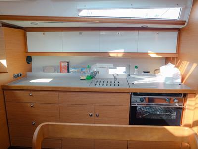 Galley of ARMONIA, a Dufour 430 sailboat at Skiathos, Greece