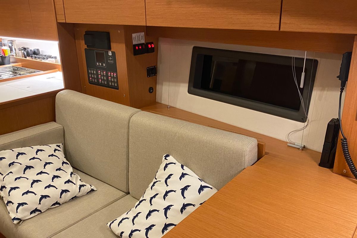 Salon of Luna 3, a Bavaria C38 sailboat at Fethiye, Turkey