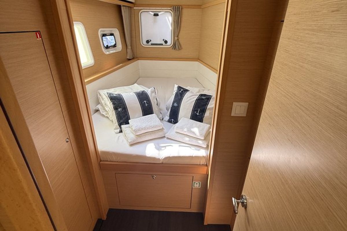 Cabin on Amazing, a Lagoon 39 catamaran at Split, Croatia