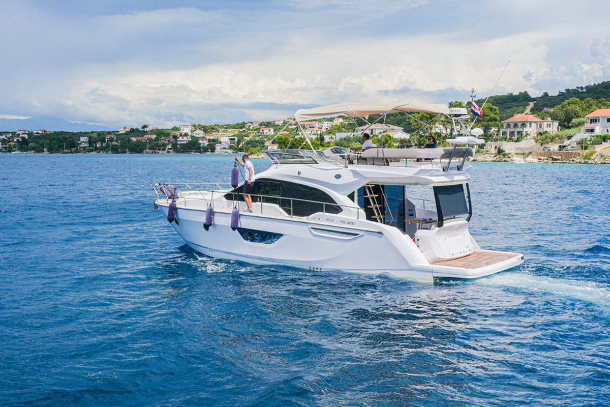 Exterior view of Stardust, a Sessa Marine Sessa Fly 47 yacht at Općina Sukošan, Croatia