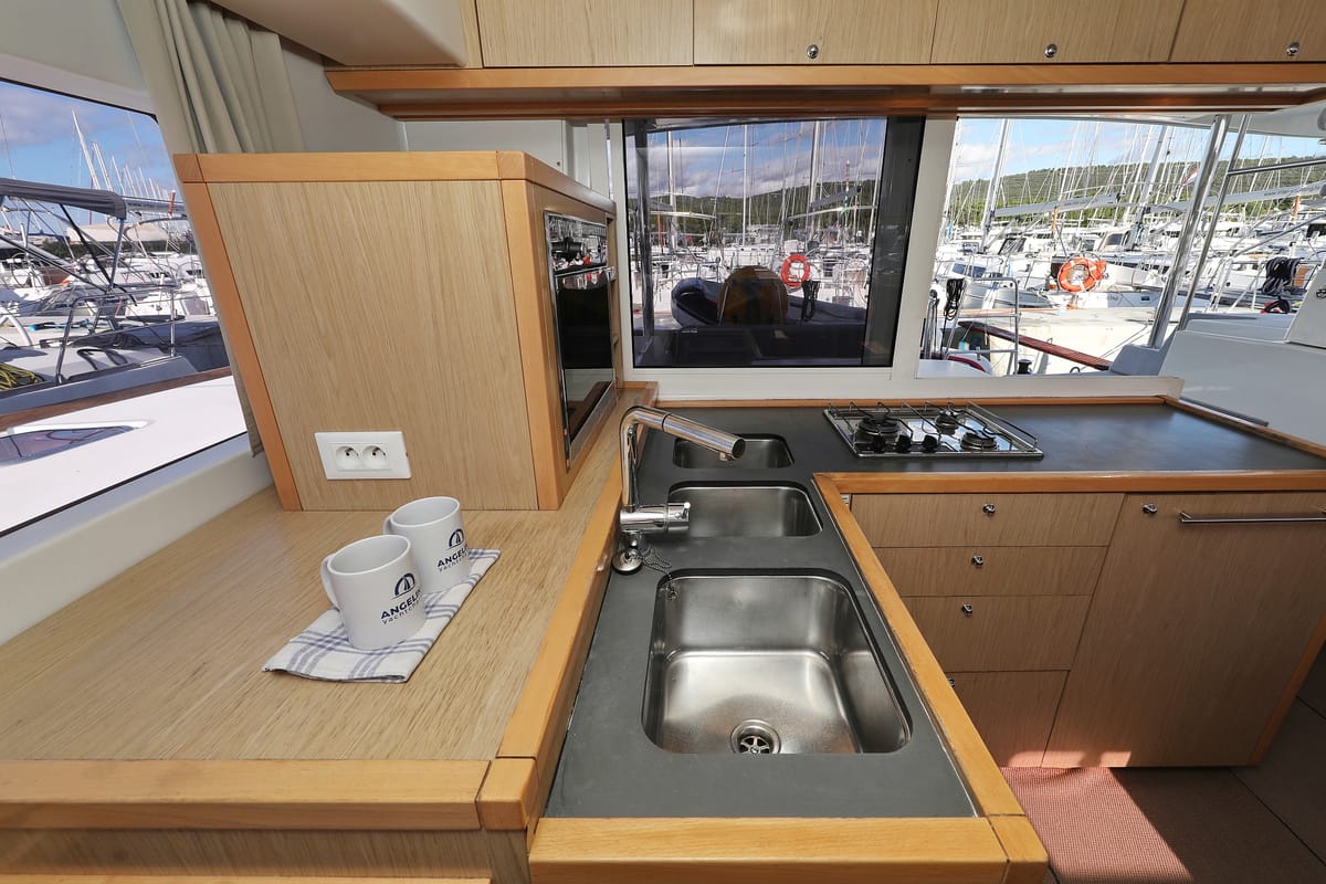 Galley of Maja V, a Lagoon 400 S2 catamaran at Općina Sveti Filip i Jakov, Croatia