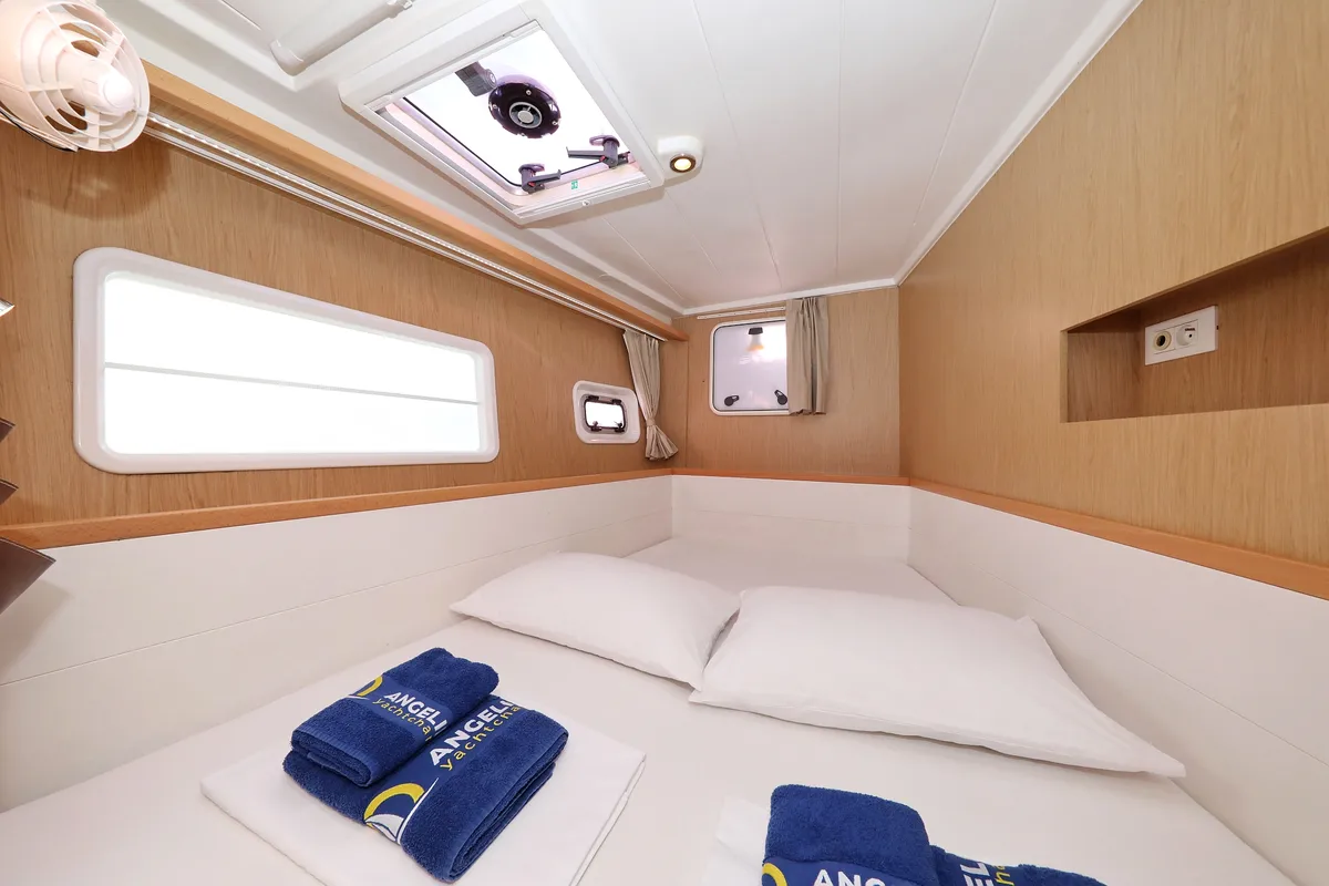 Cabin on Maja V, a Lagoon 400 S2 catamaran at Općina Sveti Filip i Jakov, Croatia