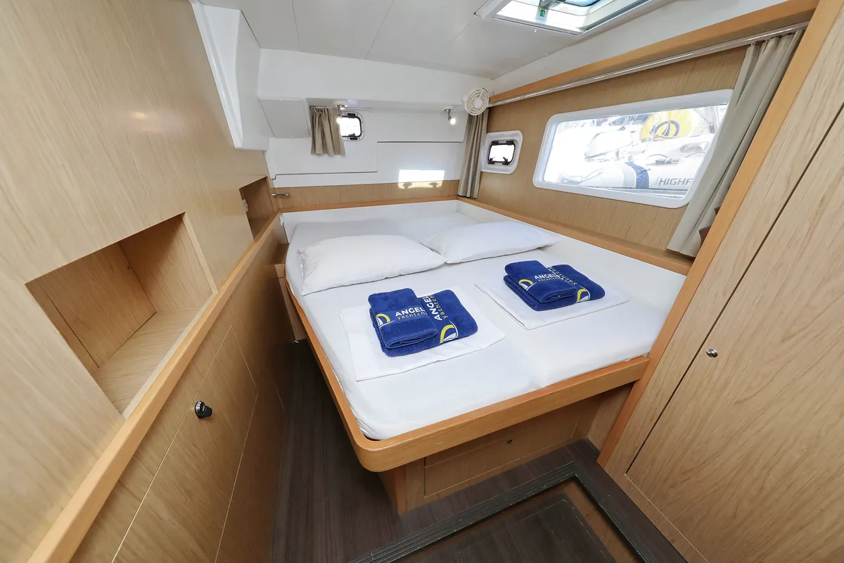 Cabin on Maja V, a Lagoon 400 S2 catamaran at Općina Sveti Filip i Jakov, Croatia
