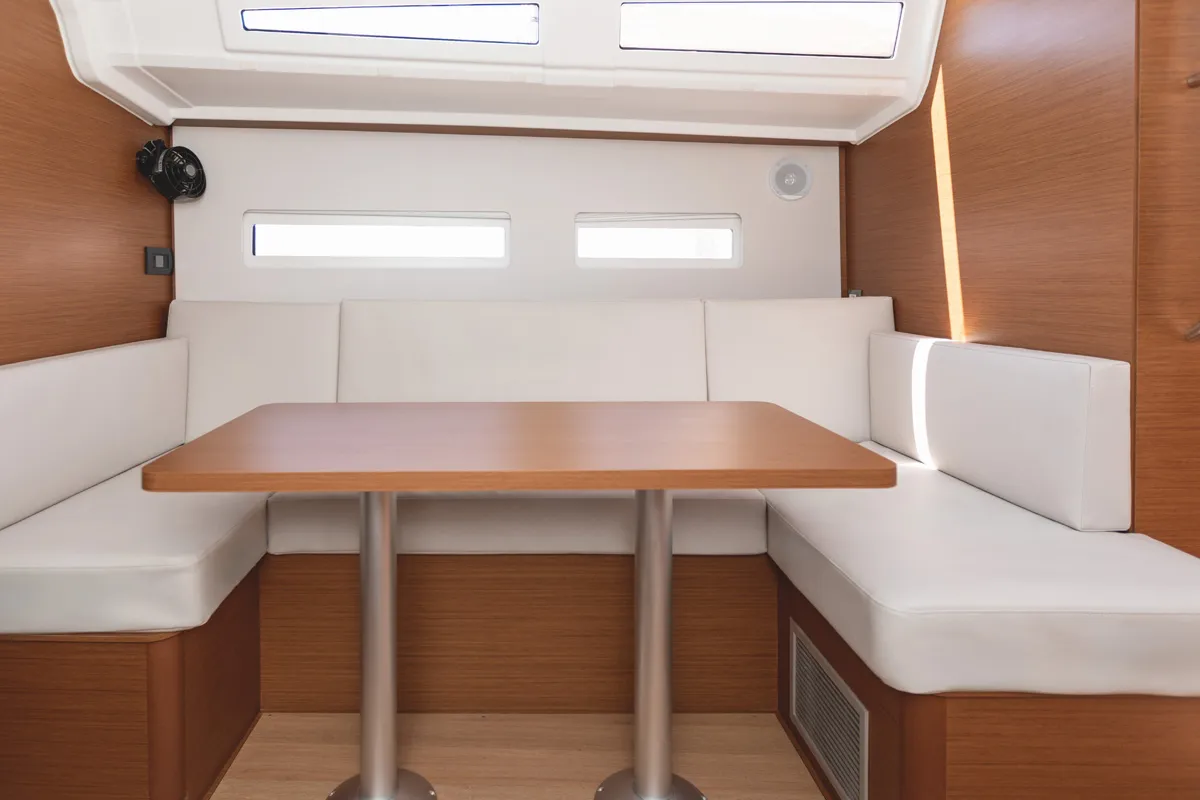 Salon of Oliver, a Jeanneau Sun Odyssey 410 sailboat at Primošten, Croatia