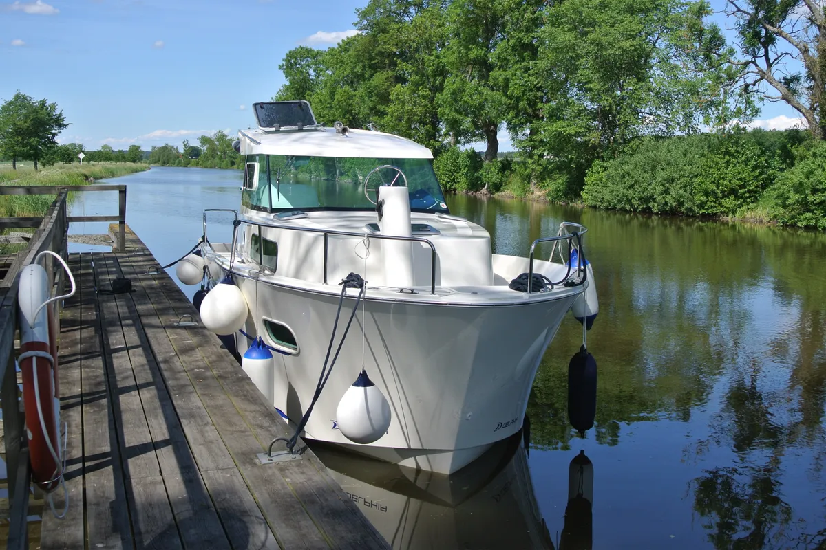 Exterior view of Liv, a Delphia Yachts Delphia Escape 800 motorboat at Motala, Sweden