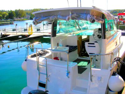 Deck of Liv, a Delphia Yachts Delphia Escape 800 motorboat at Motala, Sweden