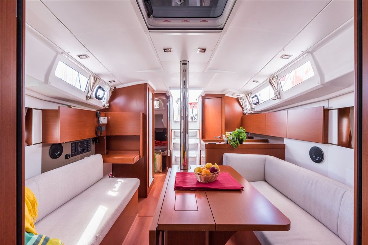 Salon of Argo, a Beneteau Oceanis 35.1 sailboat at Split, Croatia