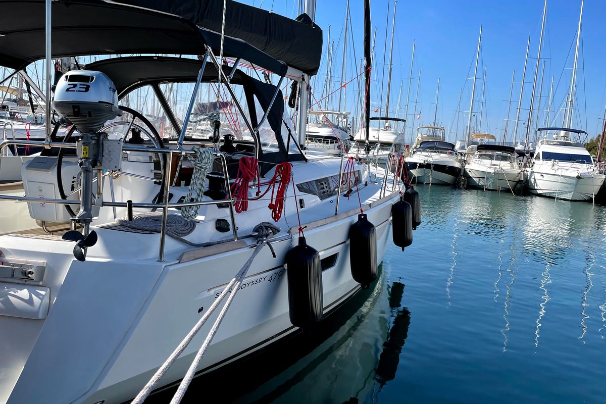 Exterior view of Luna Rossa, a Jeanneau Sun Odyssey 479 sailboat at Athens, Greece