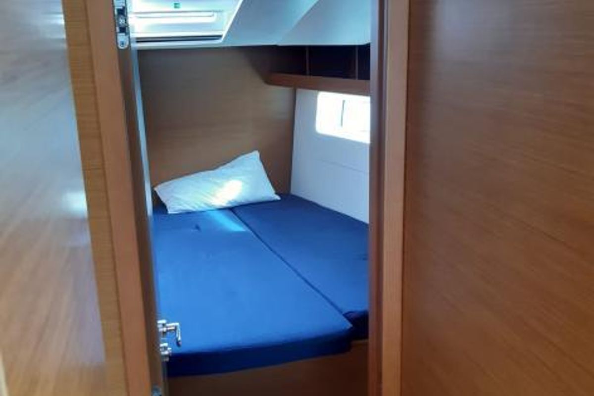Cabin on Zaniah, a Jeanneau 54 sailboat at Salerno, Italy