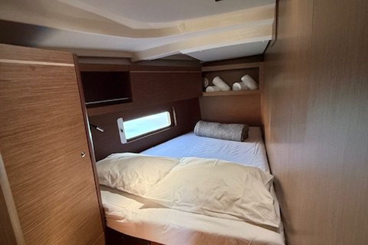 Cabin on Cookie, a Beneteau Oceanis 46.1 sailboat at Preveza, Greece