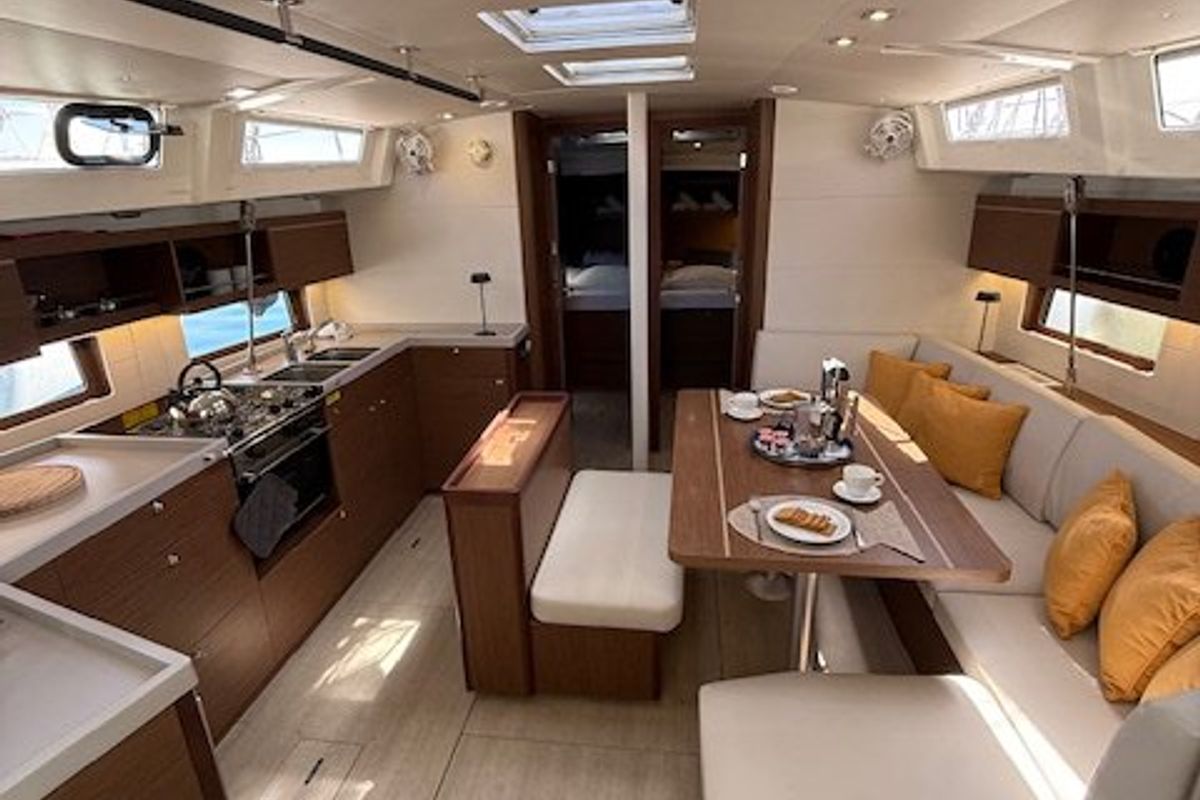 Salon of Cookie, a Beneteau Oceanis 46.1 sailboat at Preveza, Greece