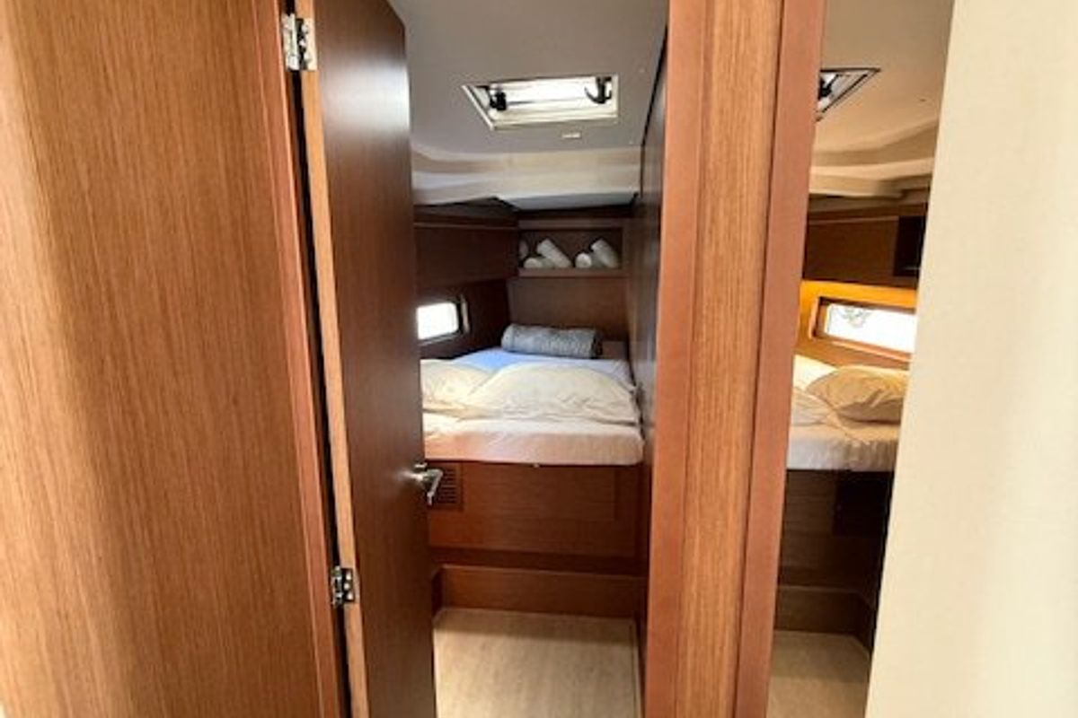 Cabin on Cookie, a Beneteau Oceanis 46.1 sailboat at Preveza, Greece