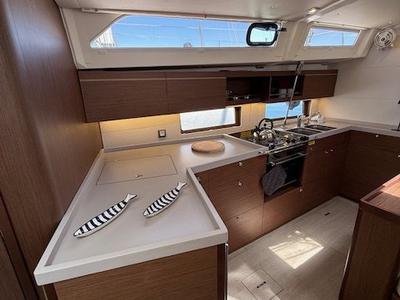 Galley of Cookie, a Beneteau Oceanis 46.1 sailboat at Preveza, Greece