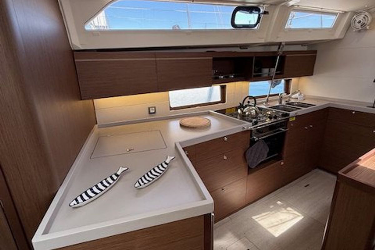 Galley of Cookie, a Beneteau Oceanis 46.1 sailboat at Preveza, Greece