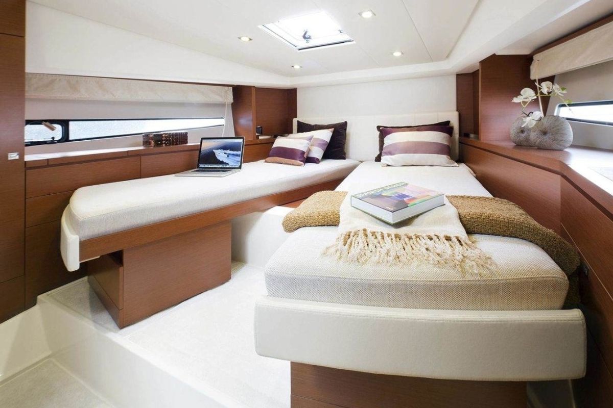 Cabin on Beni, a Prestige 450 motorboat at Giardini Naxos, Italy