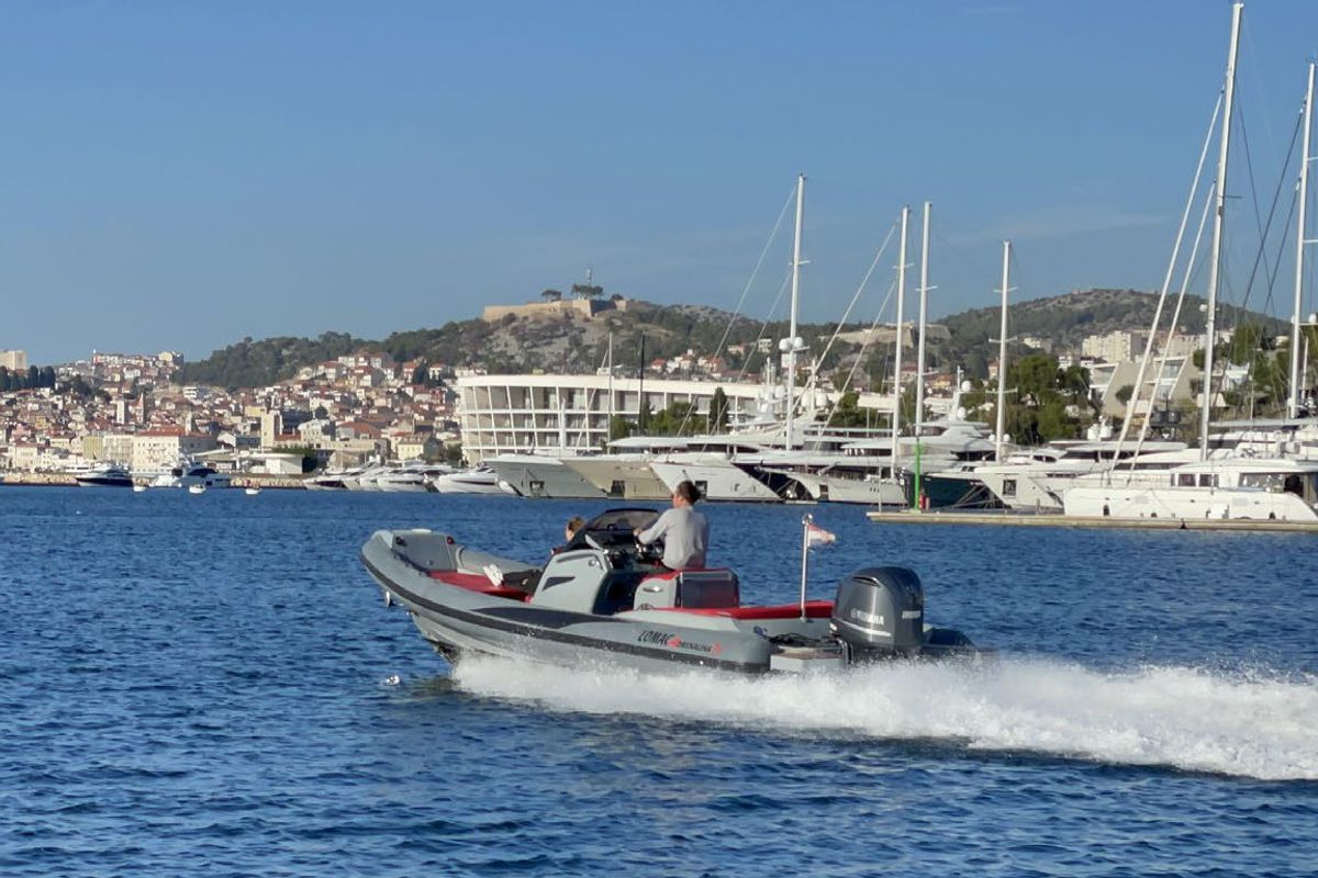 Exterior view of Adrenalina, a Lomac 750 motorboat at Grad Šibenik, Croatia