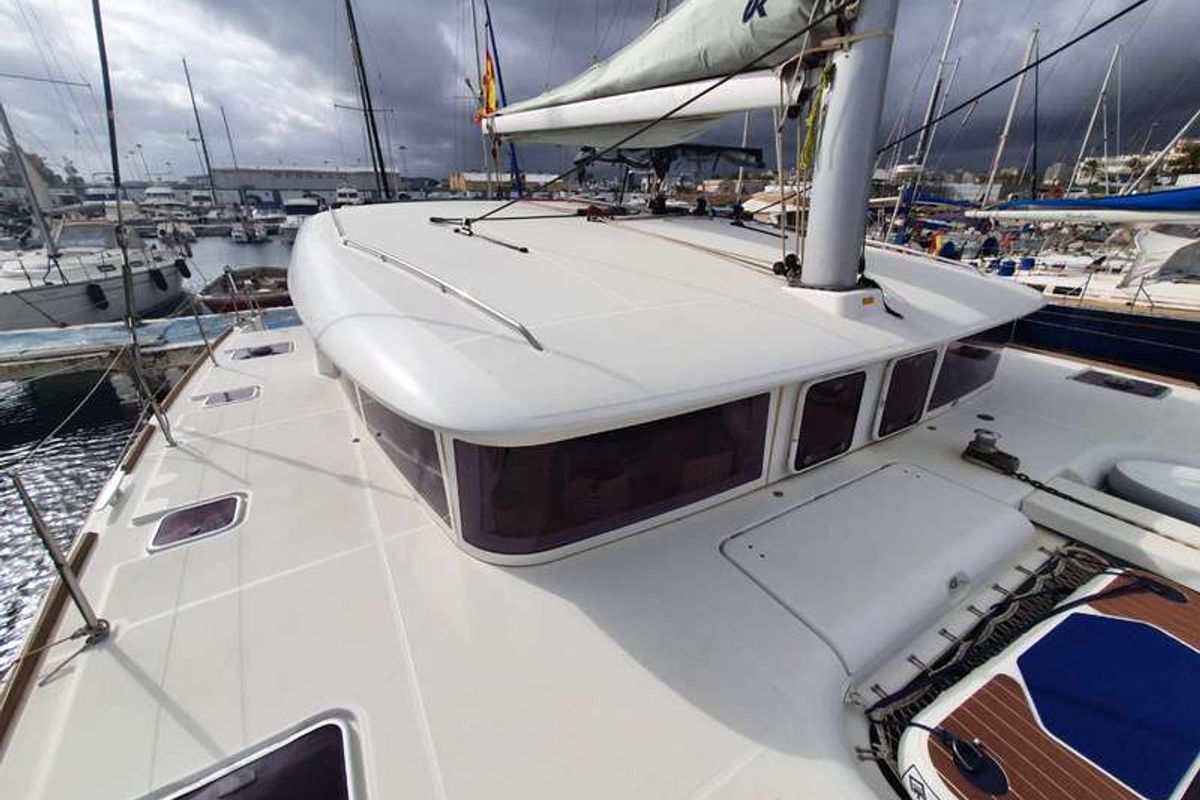 Deck of Mia, a Lagoon 400 catamaran at Valencia, Spain