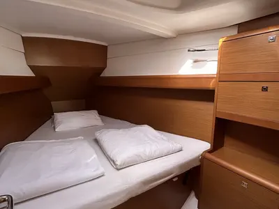 Cabin on Alboran XXXIV Nini, a Jeanneau Sun Odyssey 389 sailboat at Općina Pakoštane, Croatia