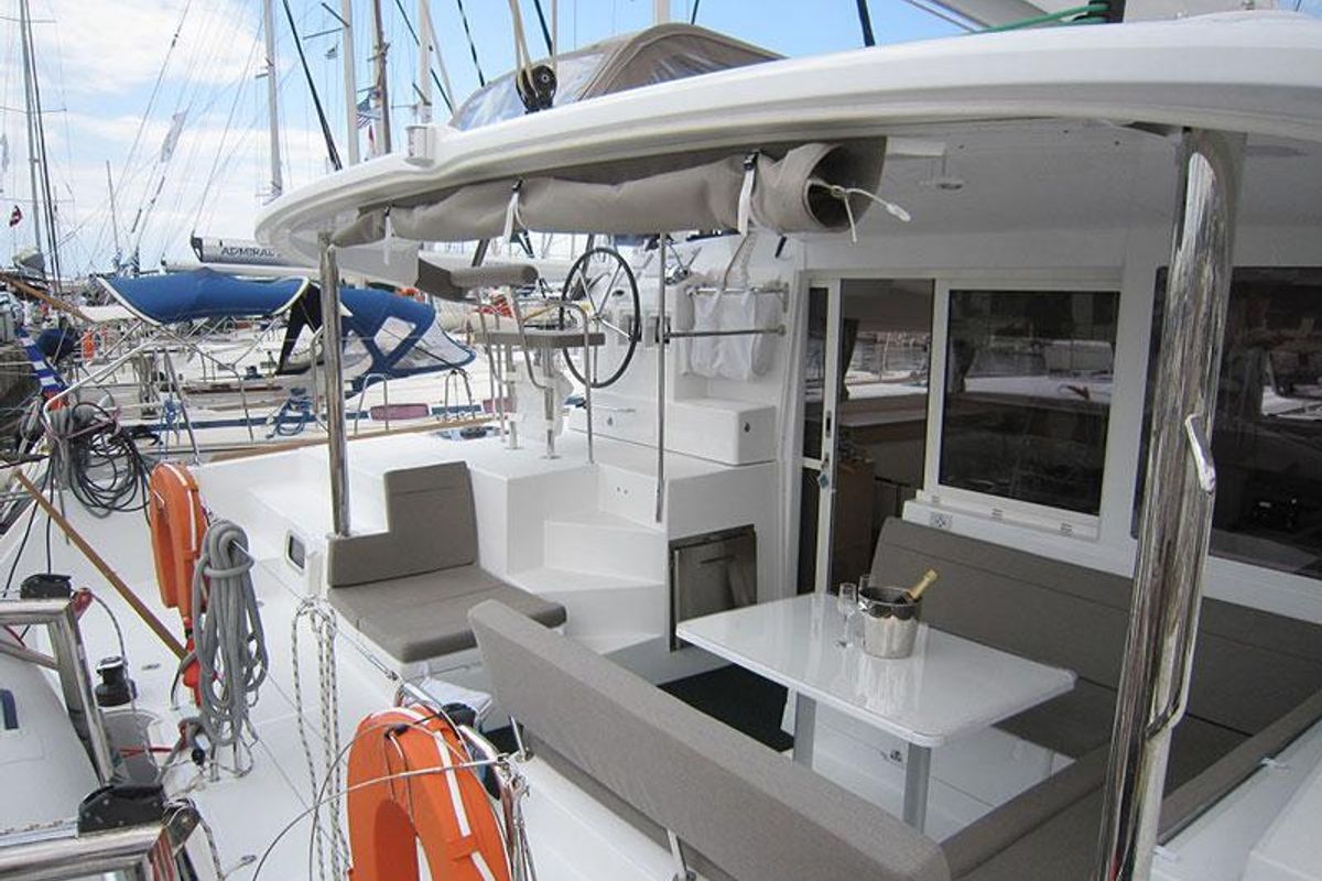 Deck of Mare Quiero, a Lagoon 400 S2 catamaran at Bodrum, Turkey