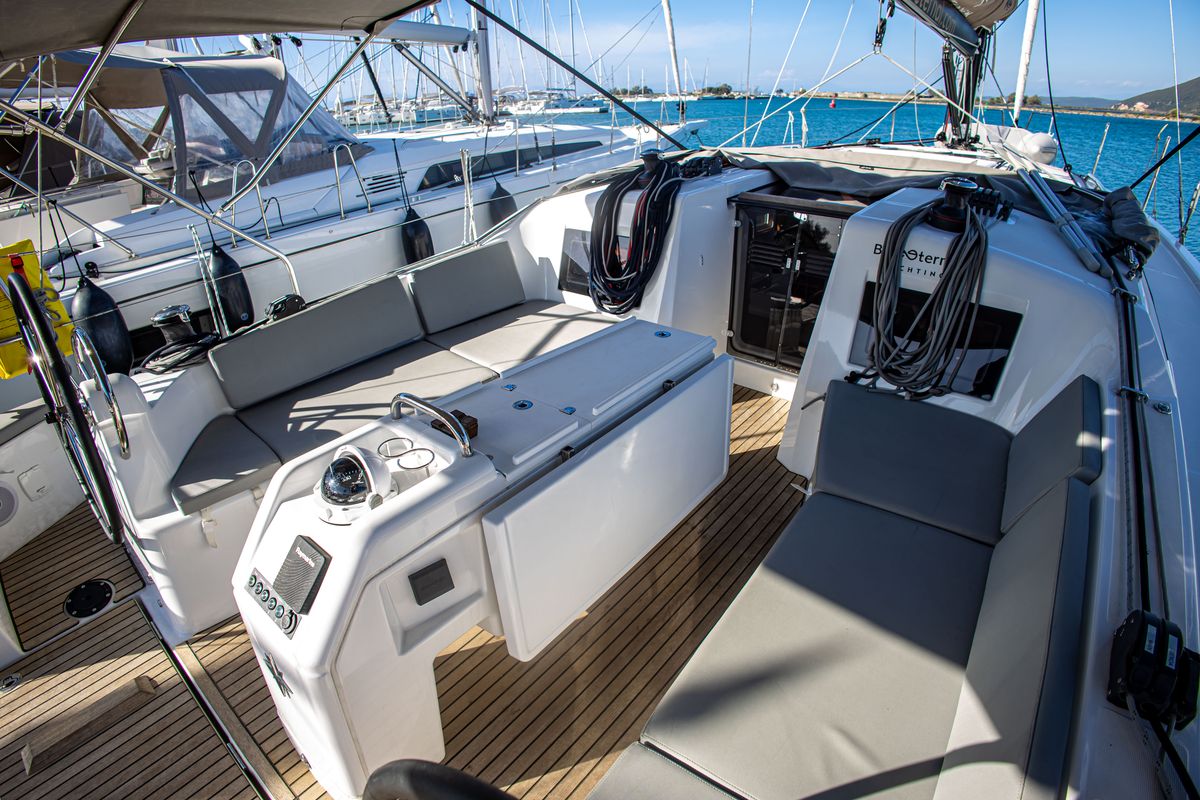 Cockpit of Psi Octantis, a Jeanneau Sun Odyssey 410 sailboat at Preveza, Greece