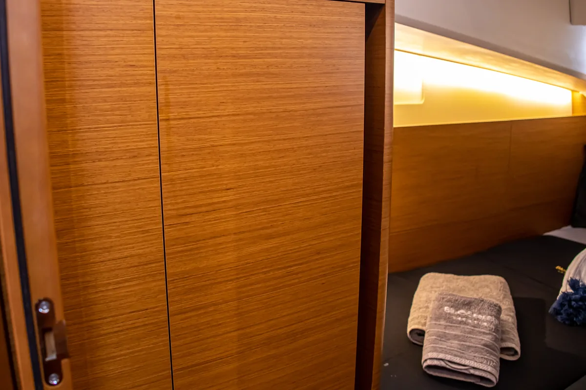 Cabin on Psi Octantis, a Jeanneau Sun Odyssey 410 sailboat at Preveza, Greece