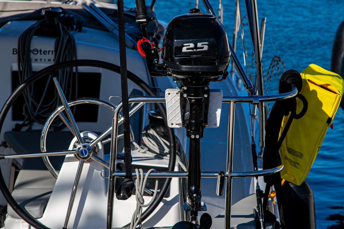 Cockpit of Psi Octantis, a Jeanneau Sun Odyssey 410 sailboat at Preveza, Greece
