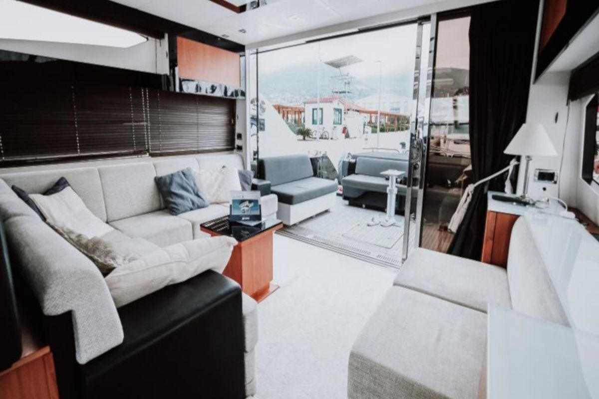 Salon of Marita, a Sunseeker 64 yacht at Seget Donji, Croatia