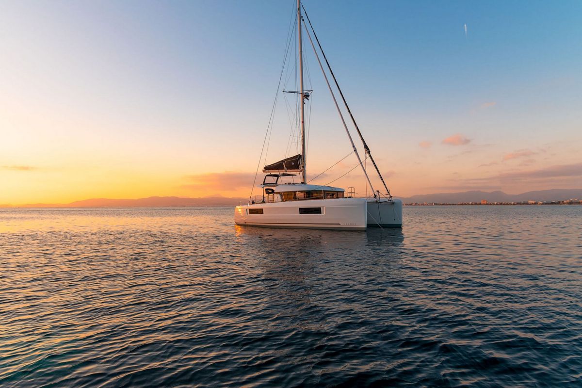 Exterior view of Fratelli, a Lagoon 40 catamaran at Kontokali, Greece