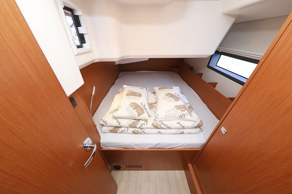 Cabin on Blue Note, a Bavaria C38 sailboat at Grad Biograd na Moru, Croatia