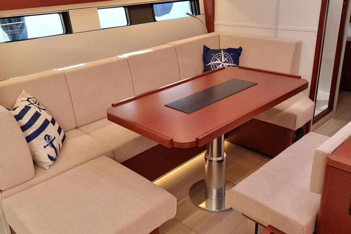 Salon of Fibi, a Hanse Yachts Hanse 460 sailboat at Grad Pula, Croatia