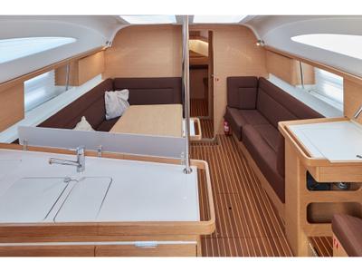 Salon of Sailway Ocho, a Elan Impression 45 sailboat at Vigo, Spain