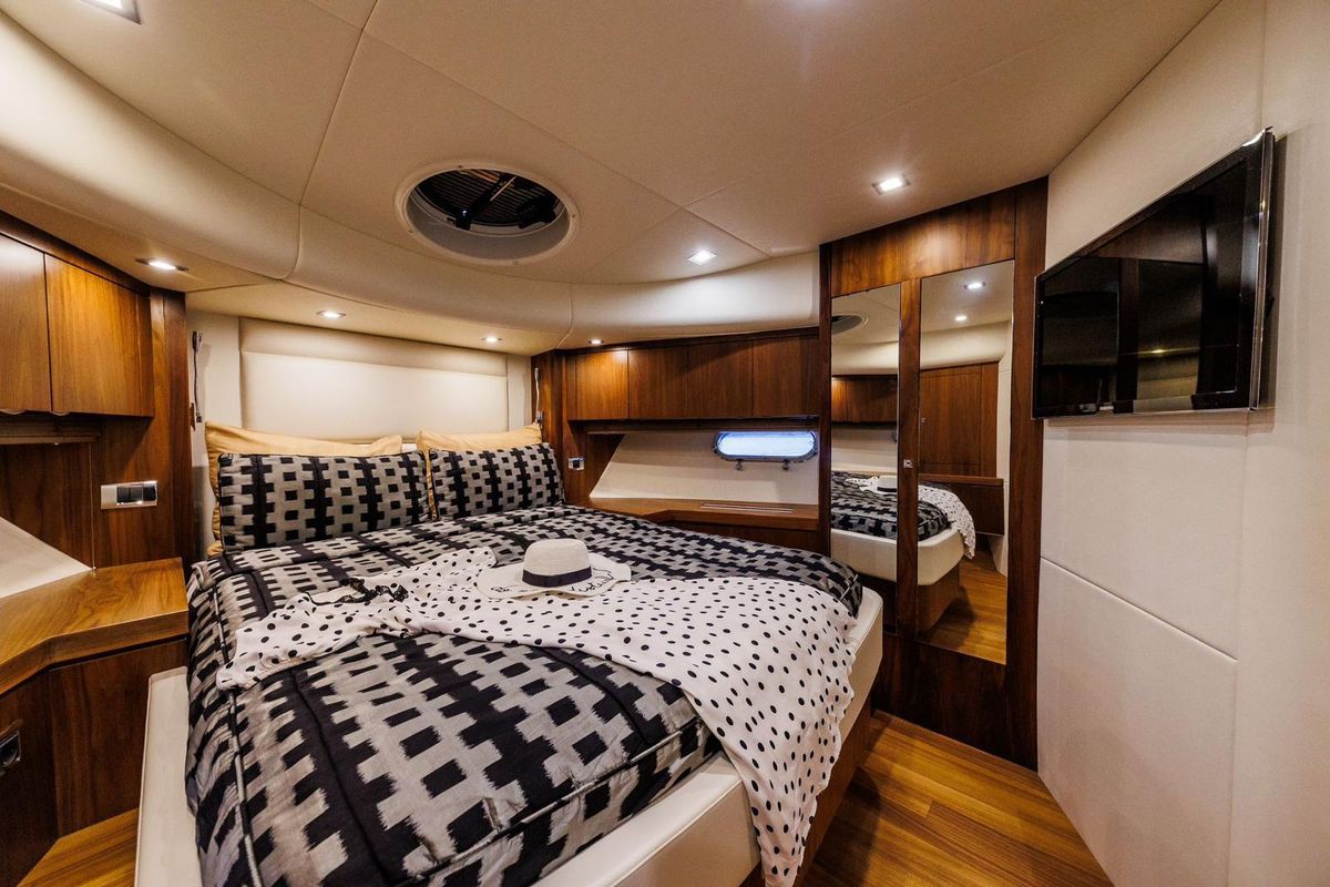 Cabin on 2 Drunk, a Sunseeker Manhattan 63 yacht at Seget Donji, Croatia
