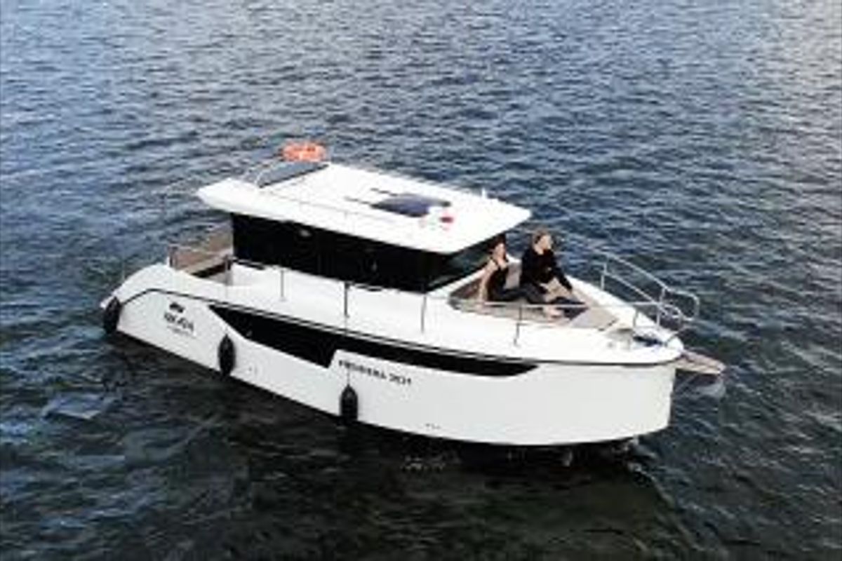 Exterior view of Šolta, a Nikhen Yachts Nikhen Aquasun 34 Sedan LP yacht at Seget Donji, Croatia