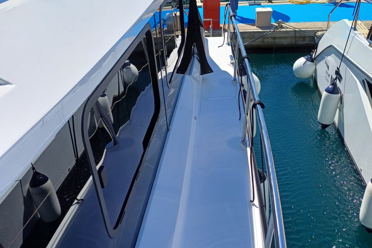 Deck of Šolta, a Nikhen Yachts Nikhen Aquasun 34 Sedan LP yacht at Seget Donji, Croatia