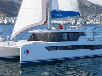 Sunsail 424/4/4 Premium Plus