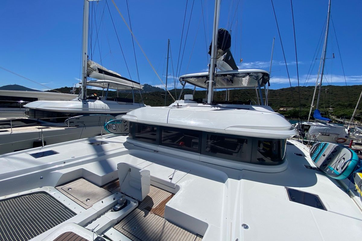 Exterior view of The Moon (MAR), a Lagoon 55 catamaran at Alameda, United States